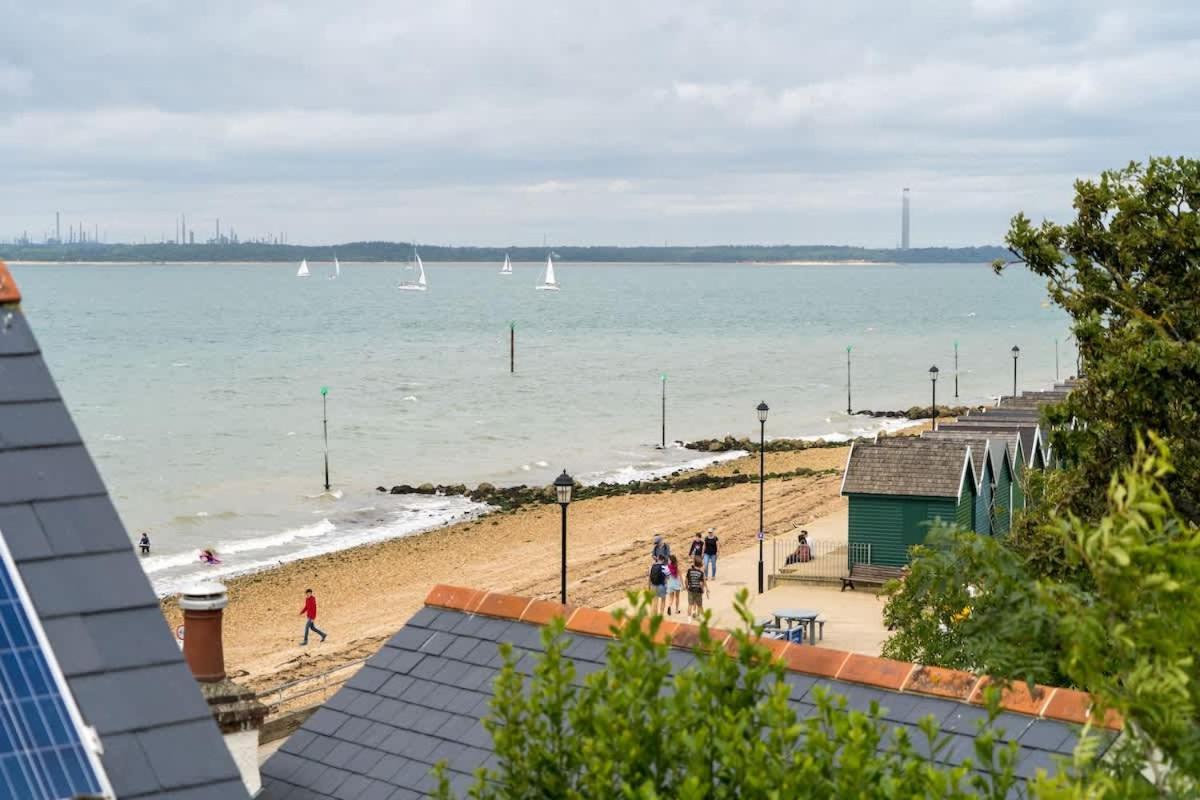Rotherwood, Gurnard Seafront Buitenkant foto